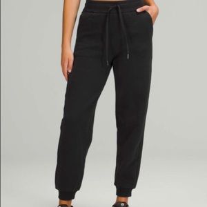 Lululemon Black Scuba Jogger